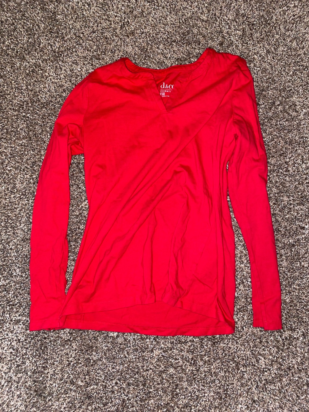 d&co Red V-Neck Long Sleeve Tee